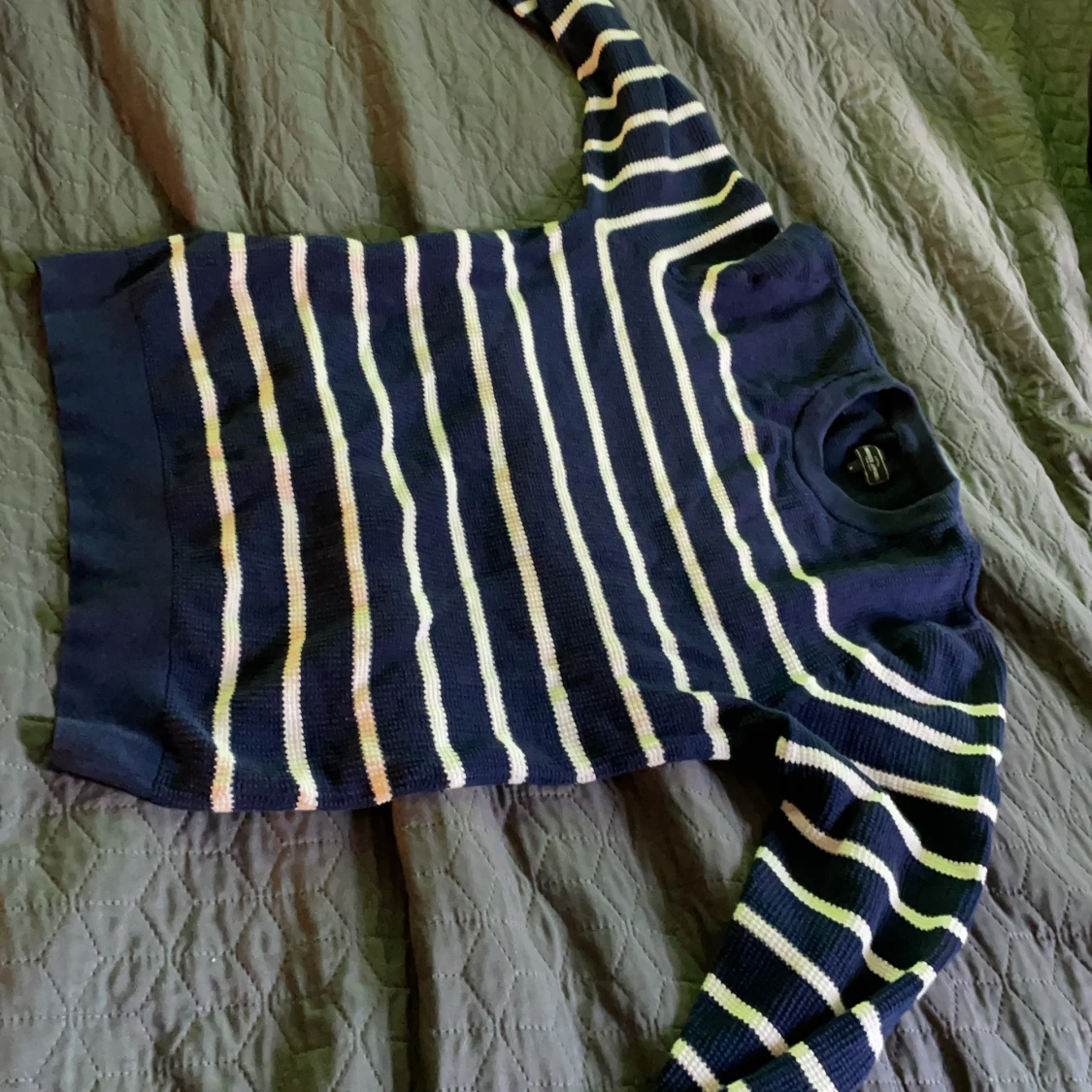 Vanlig stickat tröja  - 90