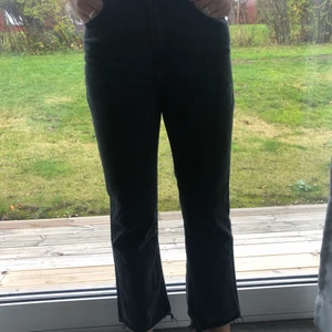 Jeans från lager  - Säljer ett par jeans från lager 157 sitter bra i skönt storlek xs blivit försmå för mig 