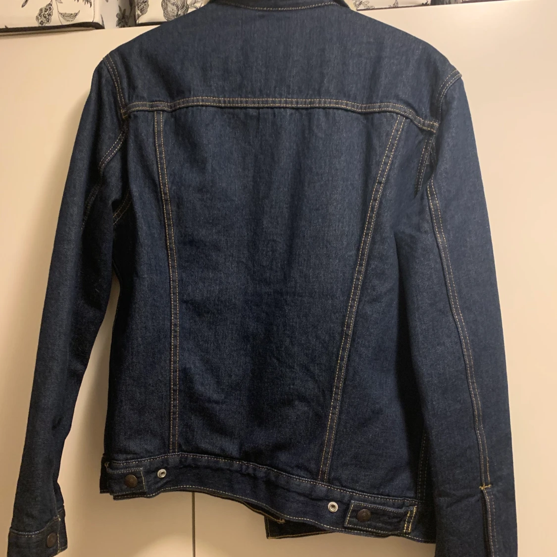 Levis fodrad jacka - prislappen kvar! - 90