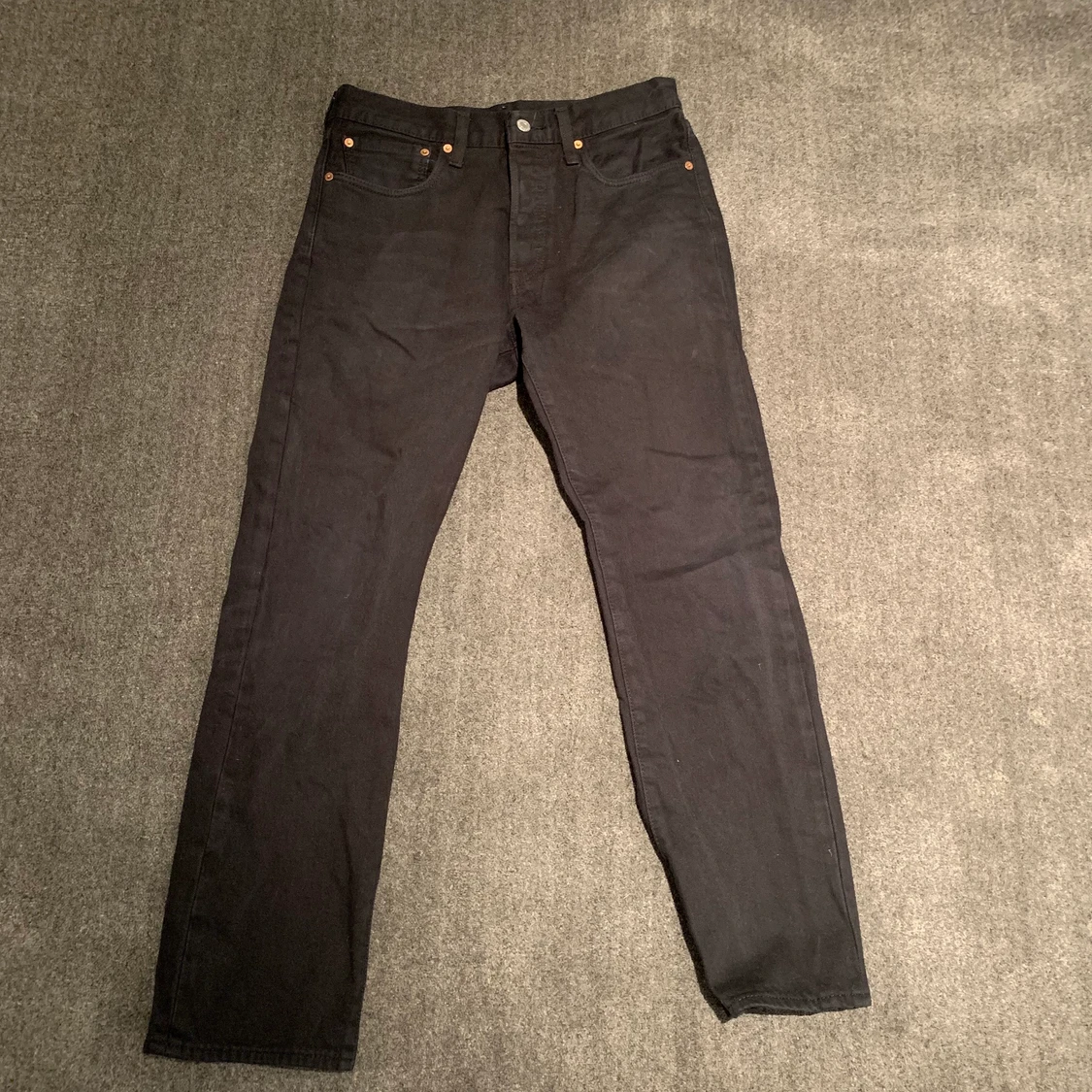 Levis 501 svarta jeans - 90
