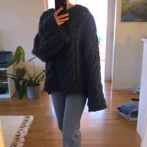 Stickad tröja - Jättemysig stickad tröja från NAKD. Köpare betalar frakt