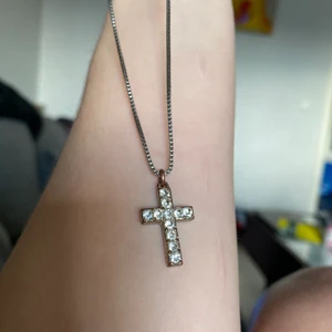 Halsband  - 55kr + frakt alla diamanter är kvar! 