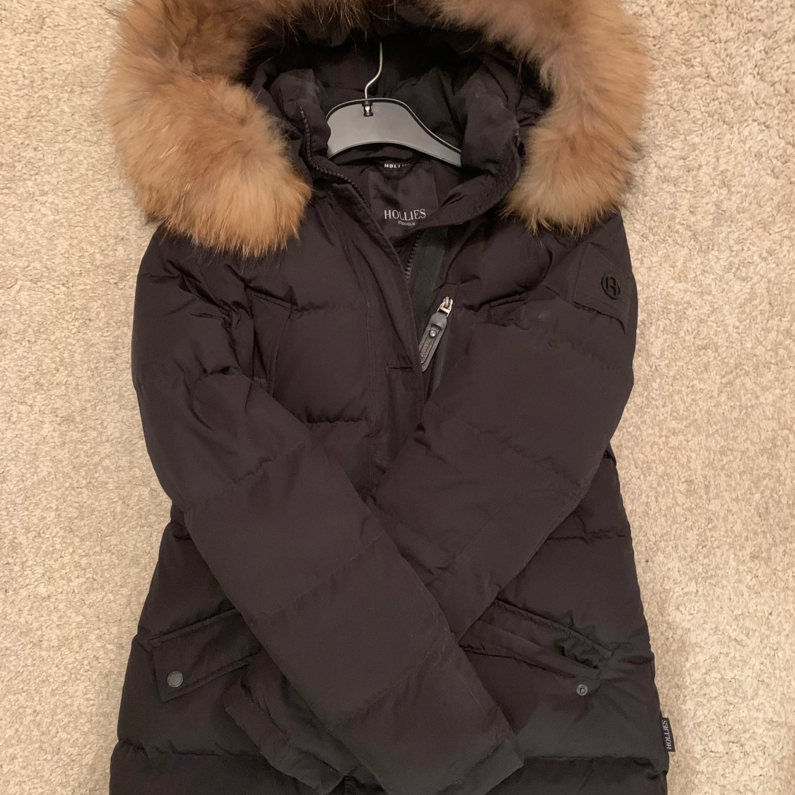 Hollies Jacka  - 90