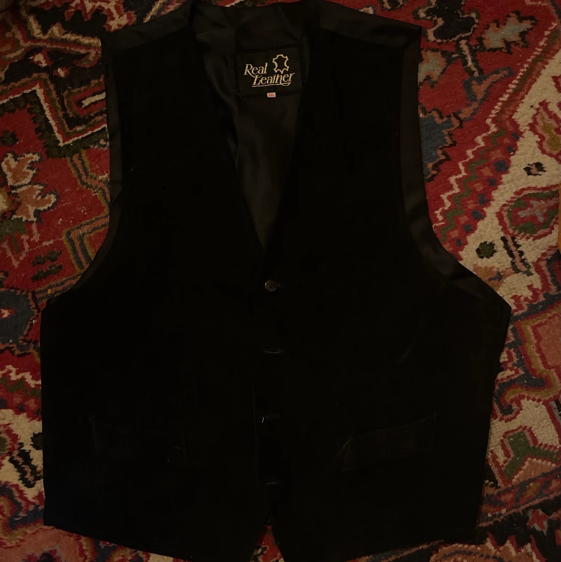 Svart väst - 91