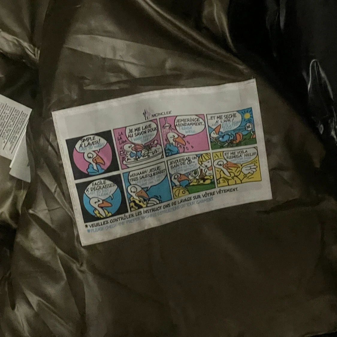 Moncler jacka, glänsande tyg - 91