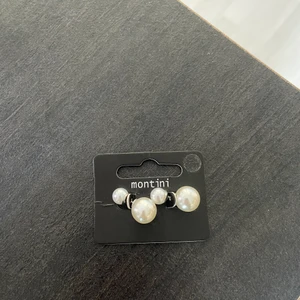 Örhängen  - Helt nya örhängen som aldrig blivit använda