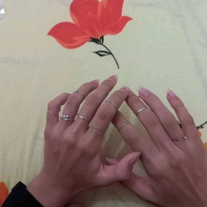 10 ringar  - 7kr st eller alla 10 för 50kr, köparen betalar för frakten 