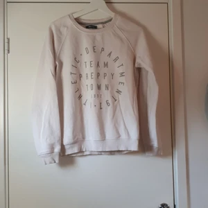 Tjocktröja stl.M - Använd men fint skick