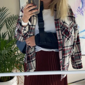 Rutig shorta zara - Jätte fin short jacka från zara 