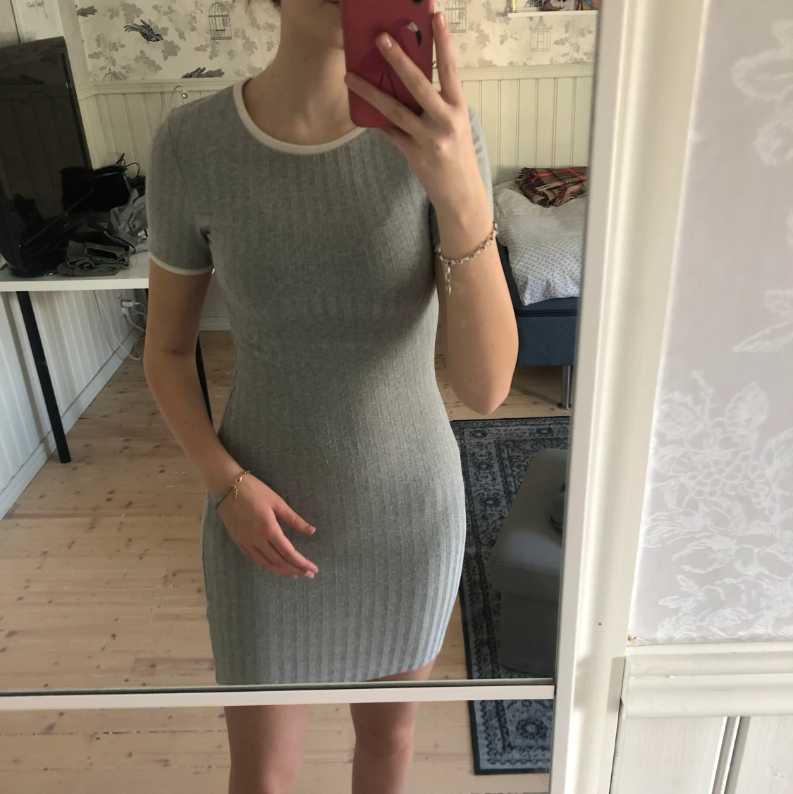 Grå Klänning! - 90