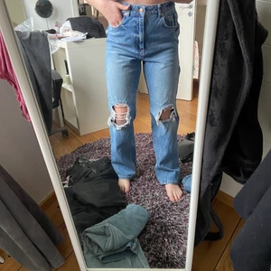 NAKD Jeans storlek 38 - Riktigt snygga, tyvärr förstora för mig