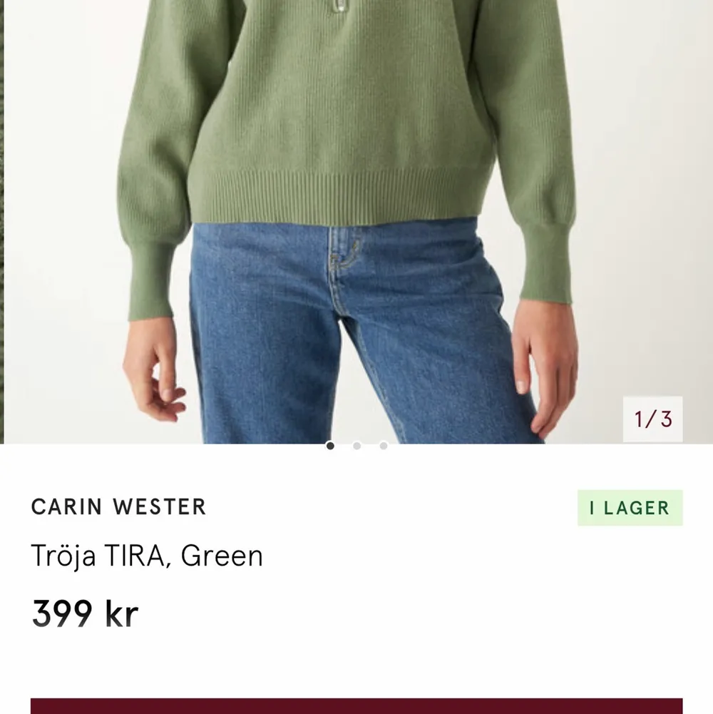Jätteskön olivgrön tröja från Carin Wester som inte har tecken på användning🥰 Jag har tagit bort lappen som gör så att man kan använda den ”bak och fram” då jag inte tyckte det var så snyggt med dragkedjan där fram. Säljer pga att jag inte hade användning för den längre💓.                                           ❗️Skriv till mig vid intresse❗️. Tröjor & Koftor.