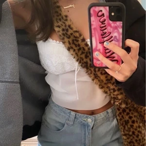 STYLE BUNDLES <33 - Obs! bilderna är it mina utan lånade från pinterest ( TAR UPP TILL EN OCH EN HALV VECKA ATT GÖRA BUNDLEN 🤎 ) ☮️ personalized style bundle by secondhandshoppen ☮️ detta är vad som kommer med i din bundle: 1 underdel, 2 - 3 överdelar, 1 väska/huvudbonad, minst 3 accessoarerer och 2 random kristaller som jag väljer ut till din bundle ✨ MEDELA MIG I CHATTEN OM DU VILL KÖPA! Innan du köper bundlen är det bra att skicka dina mått (fri villigt), vad du gillar och inte och typ din pinterest baoard till exempel :) kostar 350kr - 450kr beror lite på vad du söker + frakt 📦 BETALNING SKER INNAN JAG KÖPER ALLT! Hoppas ni förstår <3