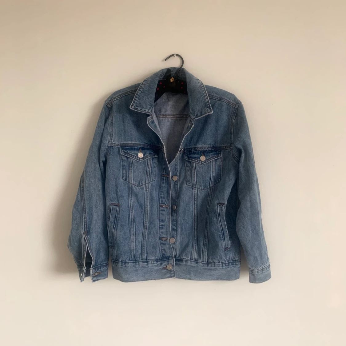 Ljusblå jeansjacka - 90