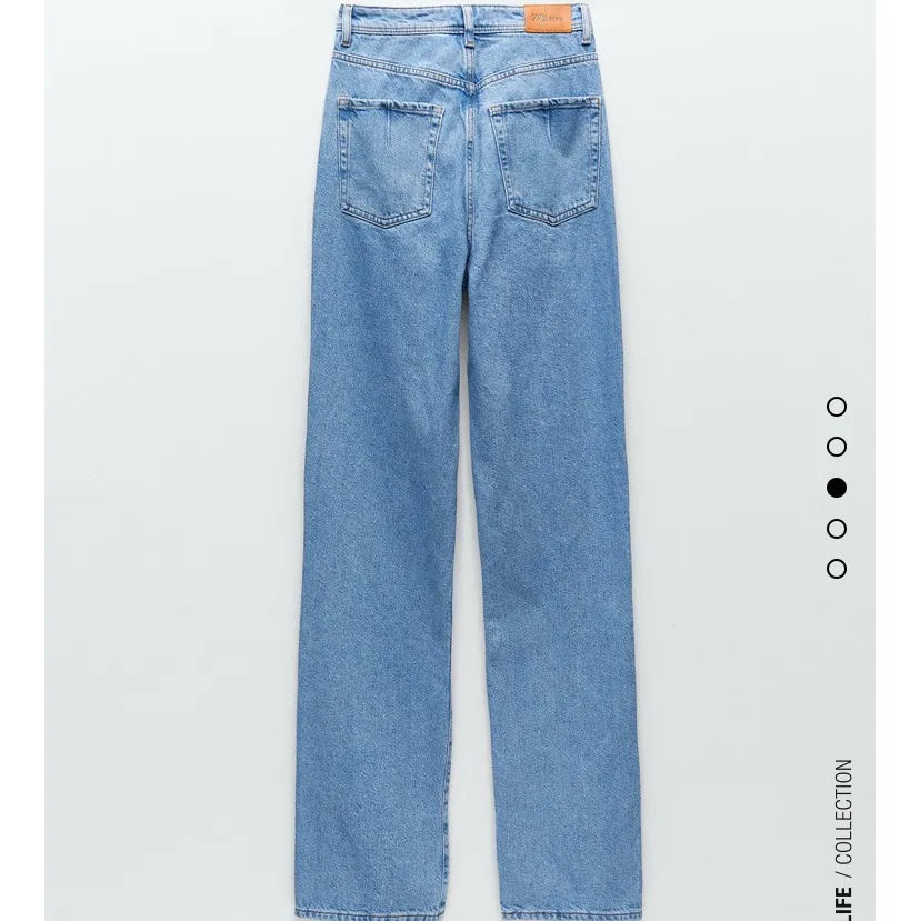 Snygga zara jeans som tyvärr inte kommer till användning. Om flera är intresserade blir det budgivning. . Jeans & Byxor.