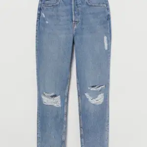 Mom jeans från H&M, aldrig använda. Nypris 399, säljer för 100+frakt 