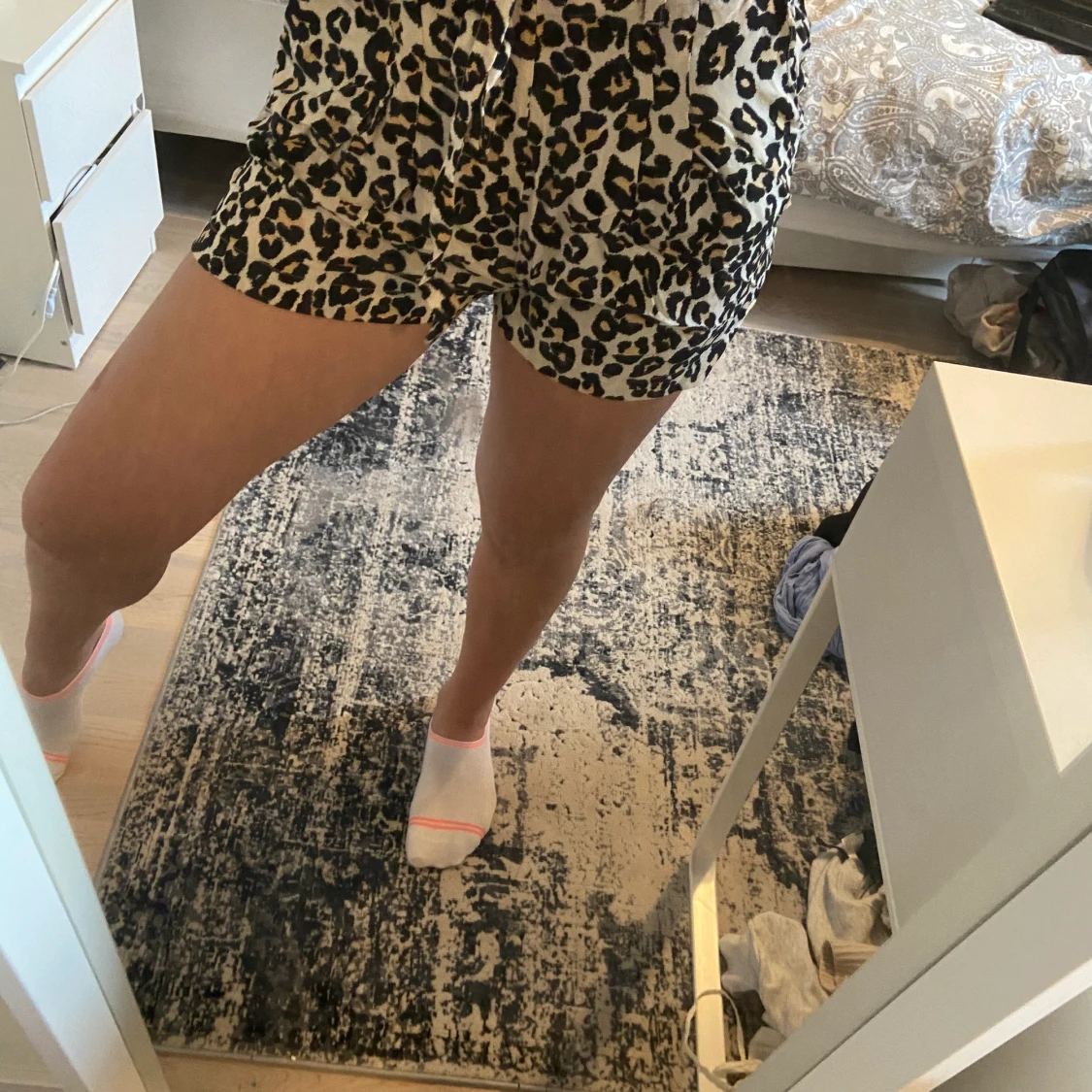 Leopardmönstrade shorts - 90