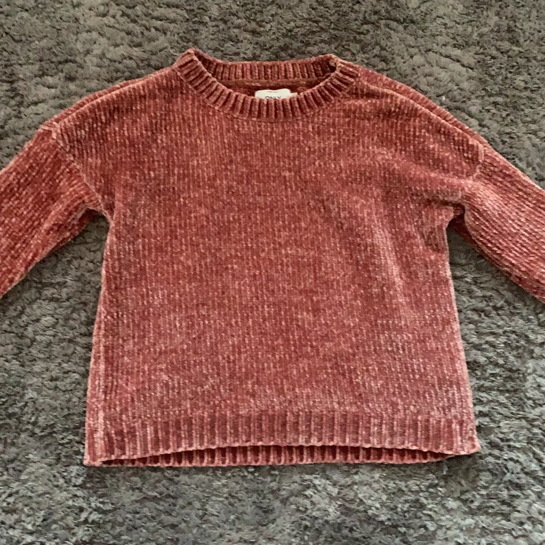 Rosa stickad tröja från Only