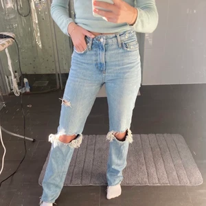 Super trendiga zara jeans💕 - Köpta för ca 500kr, som nya💕