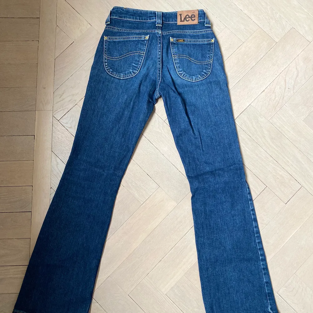 Snygga Lee jeans!!🙌🏽 . Jeans & Byxor.