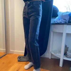 Jeans - Köpare står för frakt