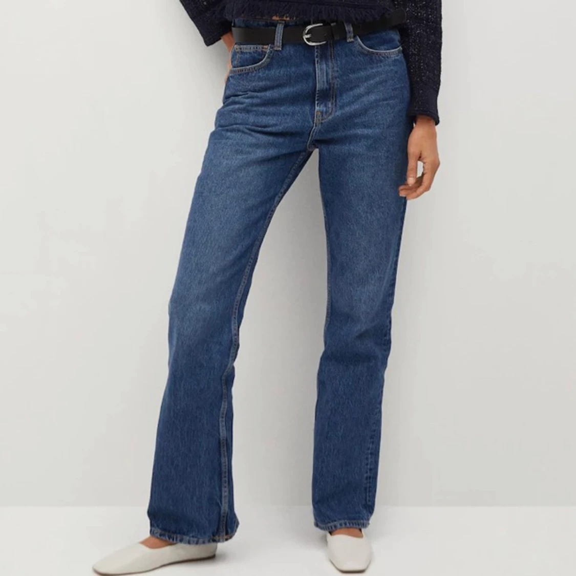 Blåa raka jeans från Mango - 90