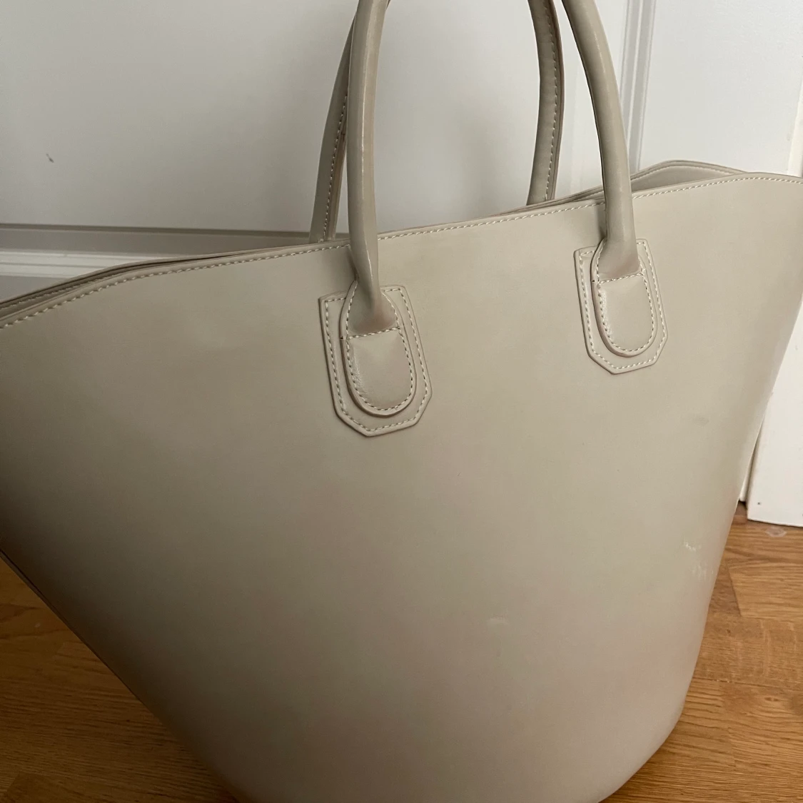 Bianca x Nelly Väska