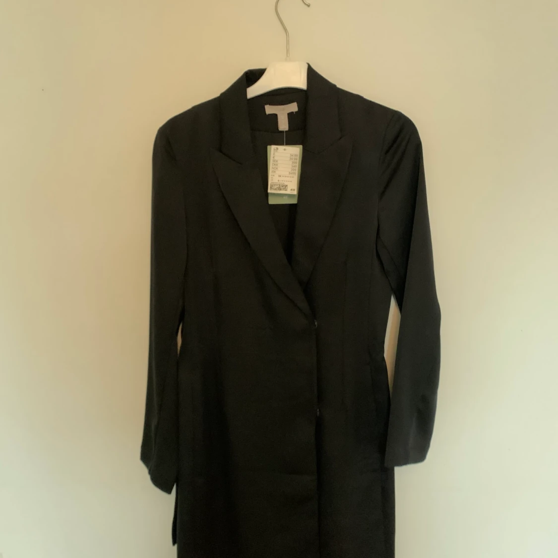 Oanvänd klänning, Hm storlek 34