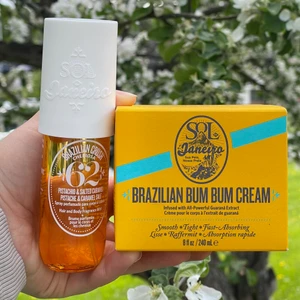 Sol de Janeiro kroppskräm + bodymist - GRATIS FRAKT! Säljer dessa två sommardrömmar. Sol de Janeiros bum bum Cream 240ml (nypris 469kr) samt Brazilian crush body mist 90ml (249kr). Krämen är oöppnad i förpackning. Body misten är använd ytterst lite. Båda är inköpta för 2 månader sedan.