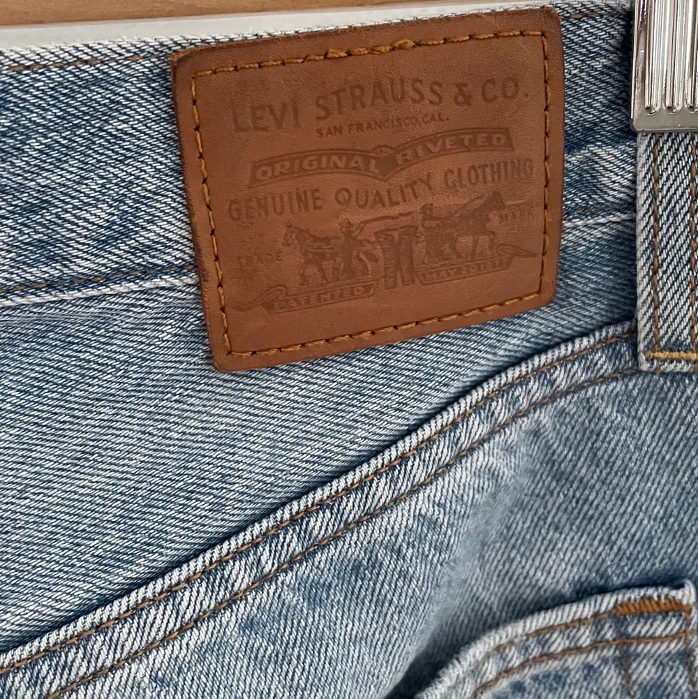 Snygga jeans från Levis, namn ribcage straight storlek 25. Jeans & Byxor.