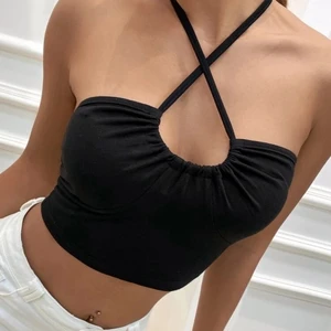 Fint linne - Så vackert linne, aldrig använd bara testad. Säljer då den var för stor på mig🌸 Storlek XS var ju dock ganska stor i storleken. Frakten är 39kr eller 51kr för spårbar. 