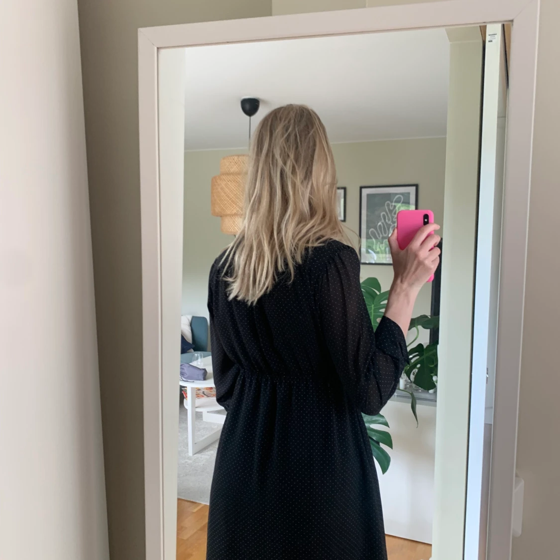 Prickig klänning från H&M - 90