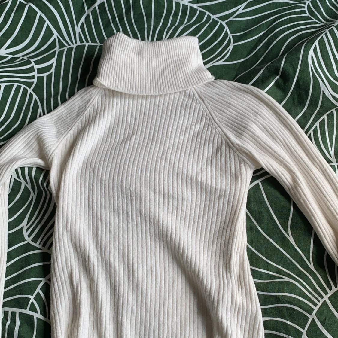 Vit turtleneck i bomull i storlek M  - 91