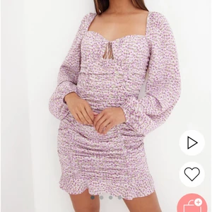 Klänning  - Helt ny klänning från Nelly med lappar kvar. Storlek 36💗 Nypris 599kr