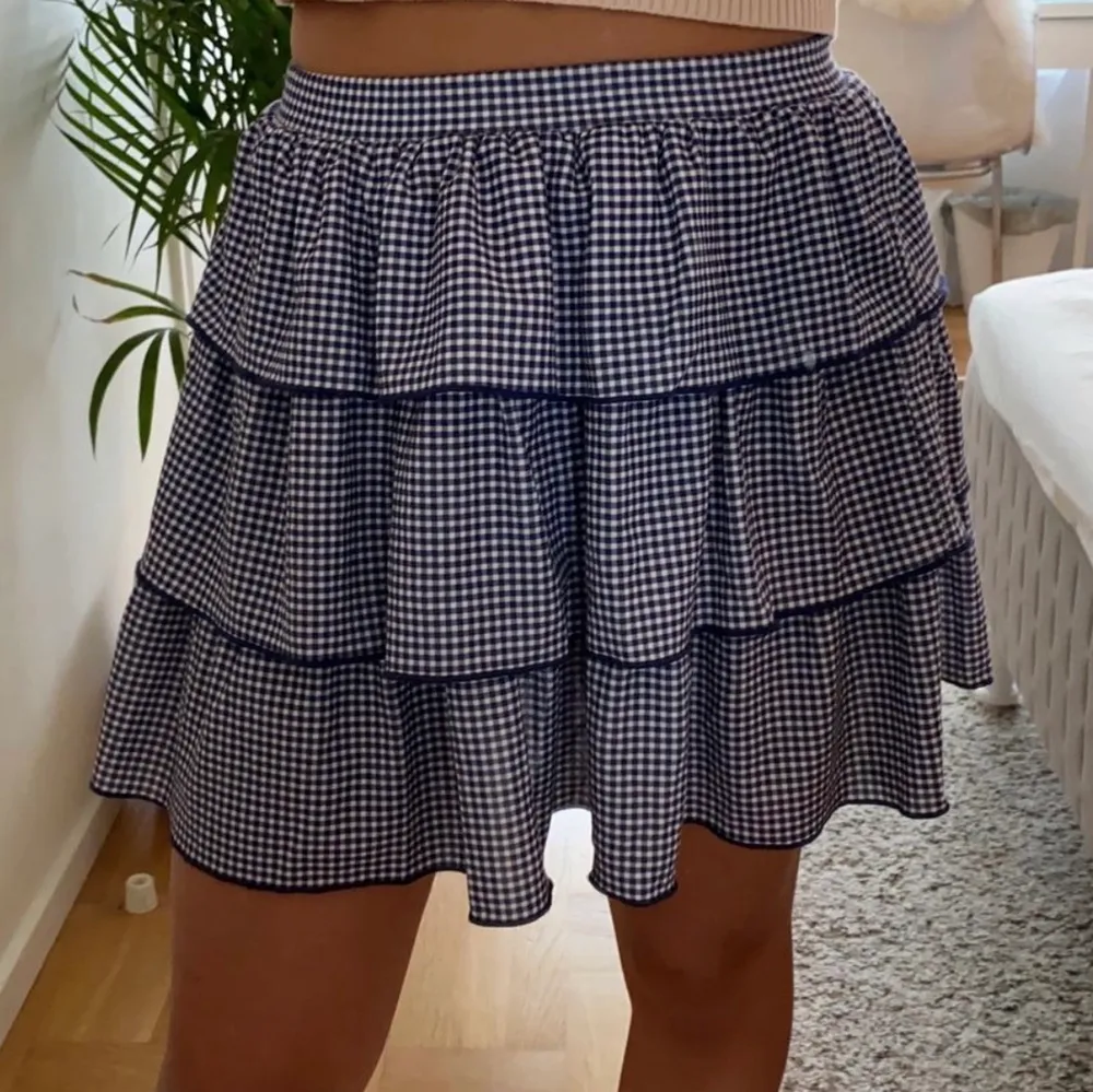 Superfin kjol från Zara🤍Lånade bilder men exakt samma kjol!!. Kjolar.
