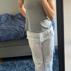 Ralph Lauren t-shirt  - Jättefin märkes t-shirt från ralph lauren. Jättebra skick, oanvänd. Nypris är 500. Skriv vid fler bilder!