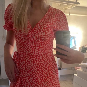 Klänning  - Röd fin klänning