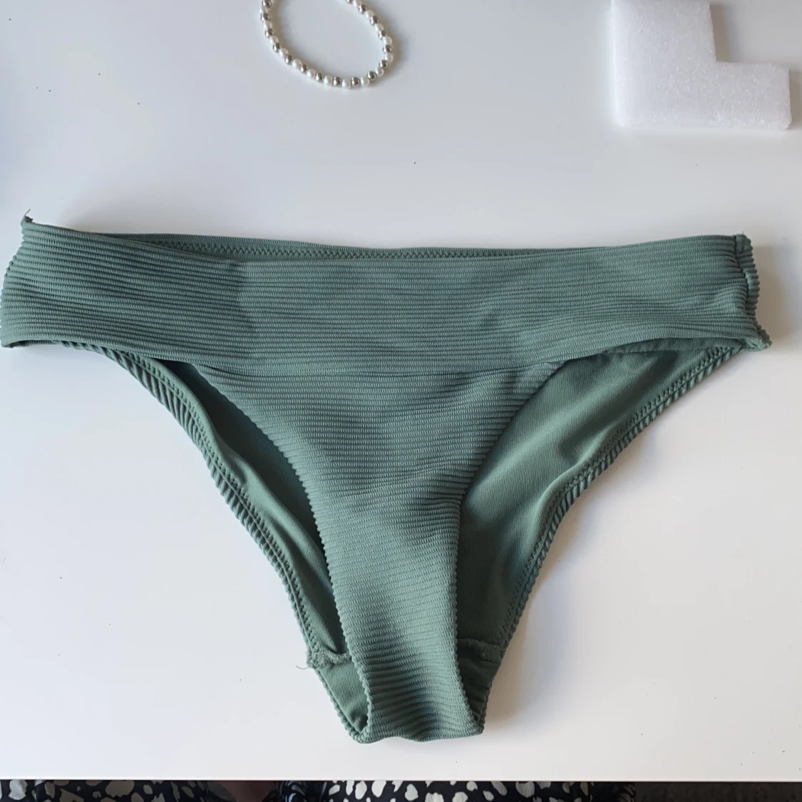 Grön bikini underdel