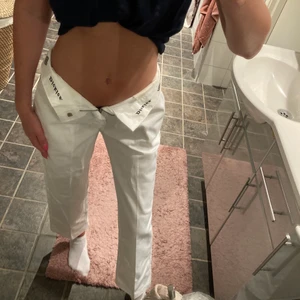 Dickes byxor - Sjukt snygga byxor från märket Dickies. Aldrig använda då storleken inte känns helt rätt!