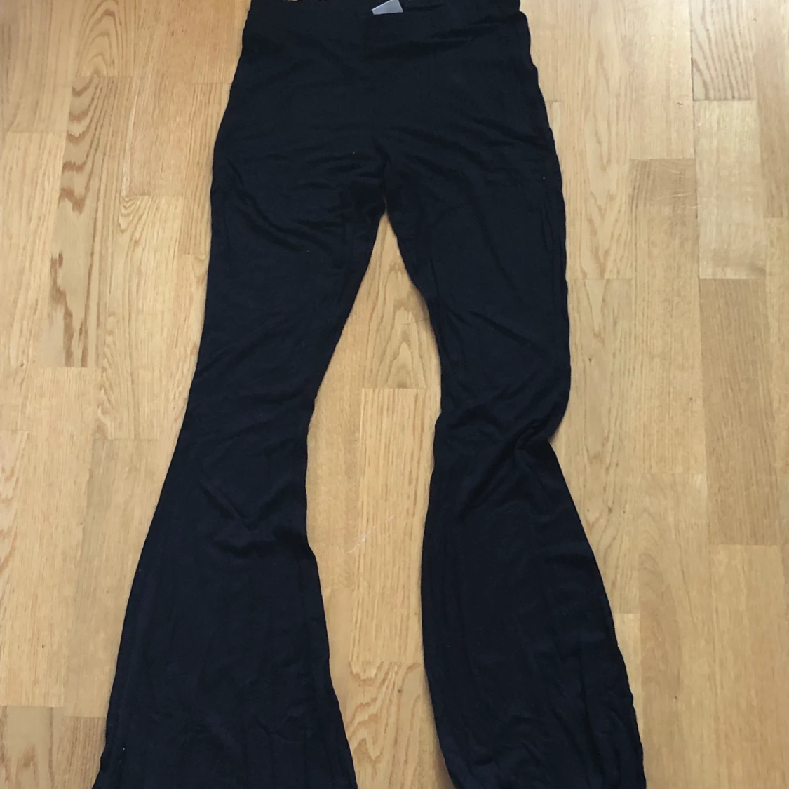 Svarta stretch byxor