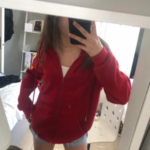 Sip upp hoodie s/m - Skön kofta men silver detaljer, ⚠️KÖP EJ NU!!⚠️