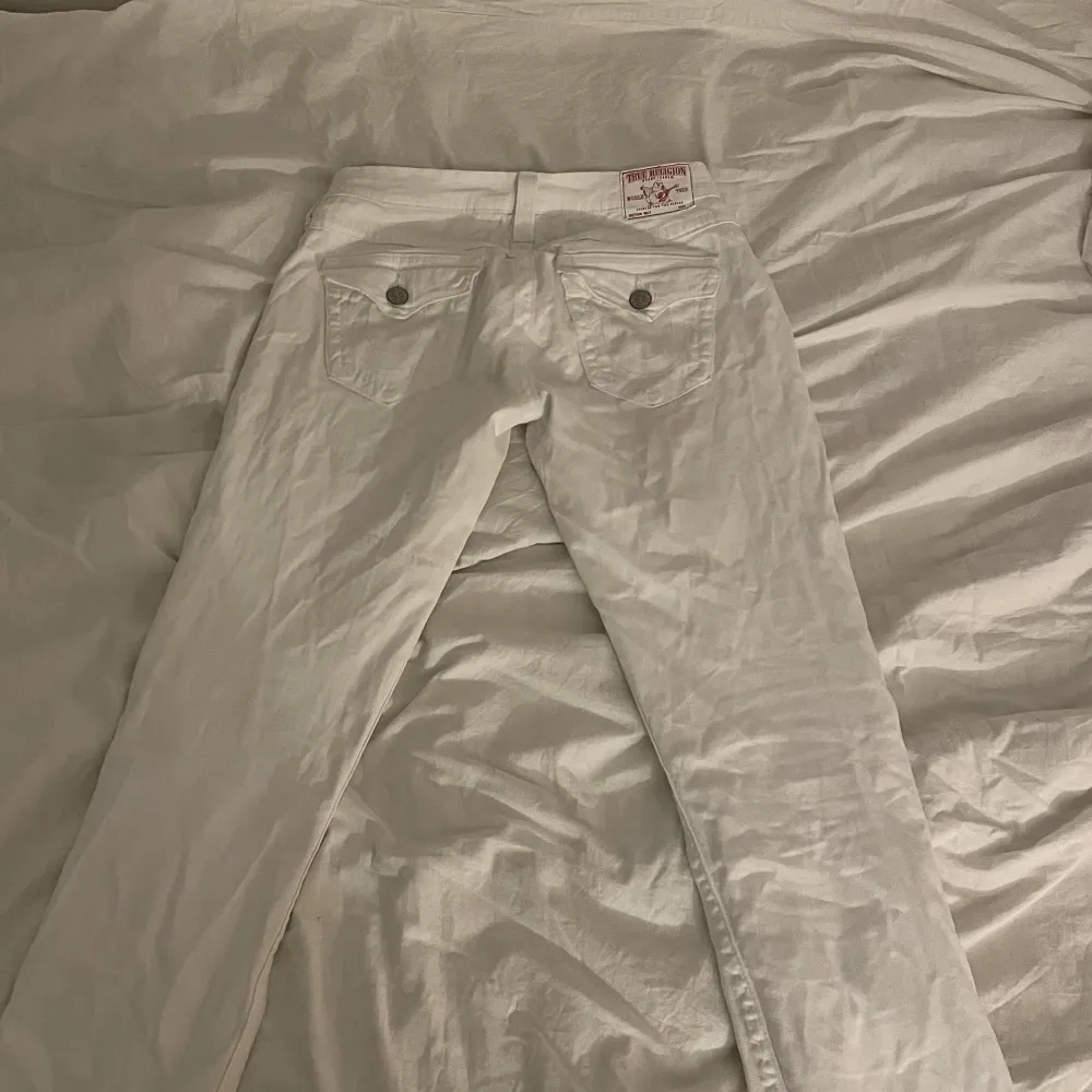 hej! en intressekoll på mina true religion jeans då jag inte har bestämt om jag vill sälja dom än. 💓. Jeans & Byxor.