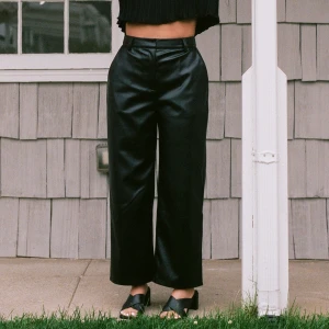 NA-KD skinnbyxor  - Dessa är aldrig använda och är i storlek 34. 🤗