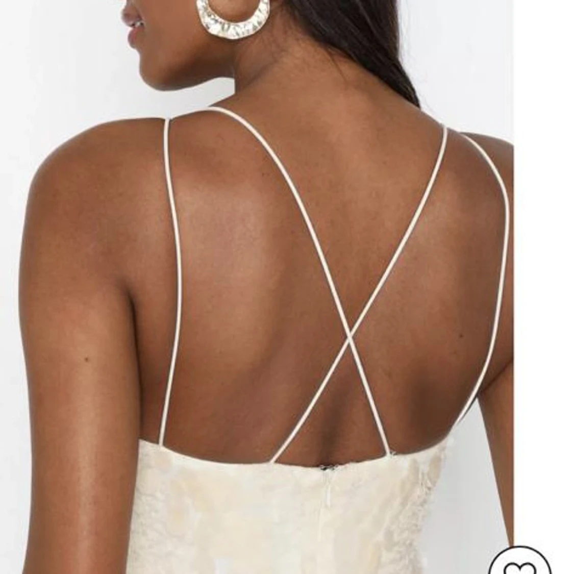 Vit klänning i storlek 40 - 90