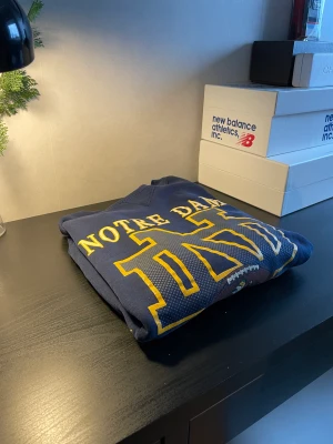 Vintage Sweetshirt  - Strl Xl men är ganska liten i storleken. 