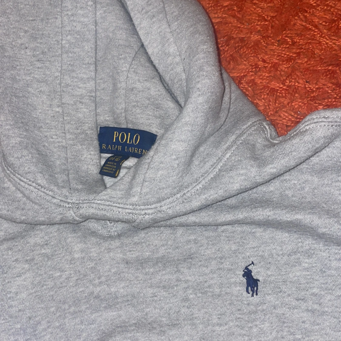 Grå Ralph lauren Hoodie barn, en grå Hoodie med det klassiska Ralph lauren märket - 91