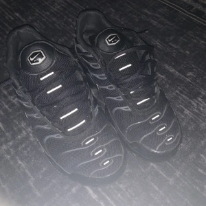 Tn skor - Säljer mina tn skor eftersom att de är stora på mig