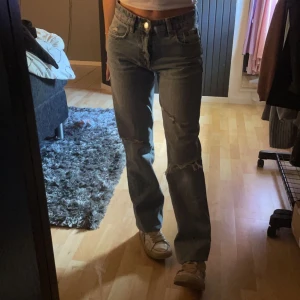 Lågmidjade jeans  - Lågmidjade jeans från zara, supersnygga!