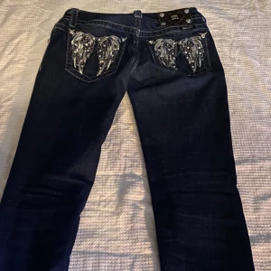 Miss me jeans - Jag köpte dessa Miss Me jeans från plick för ett tag sedan, använda några gånger och i bra skick. Storlek 27 och rak form. 