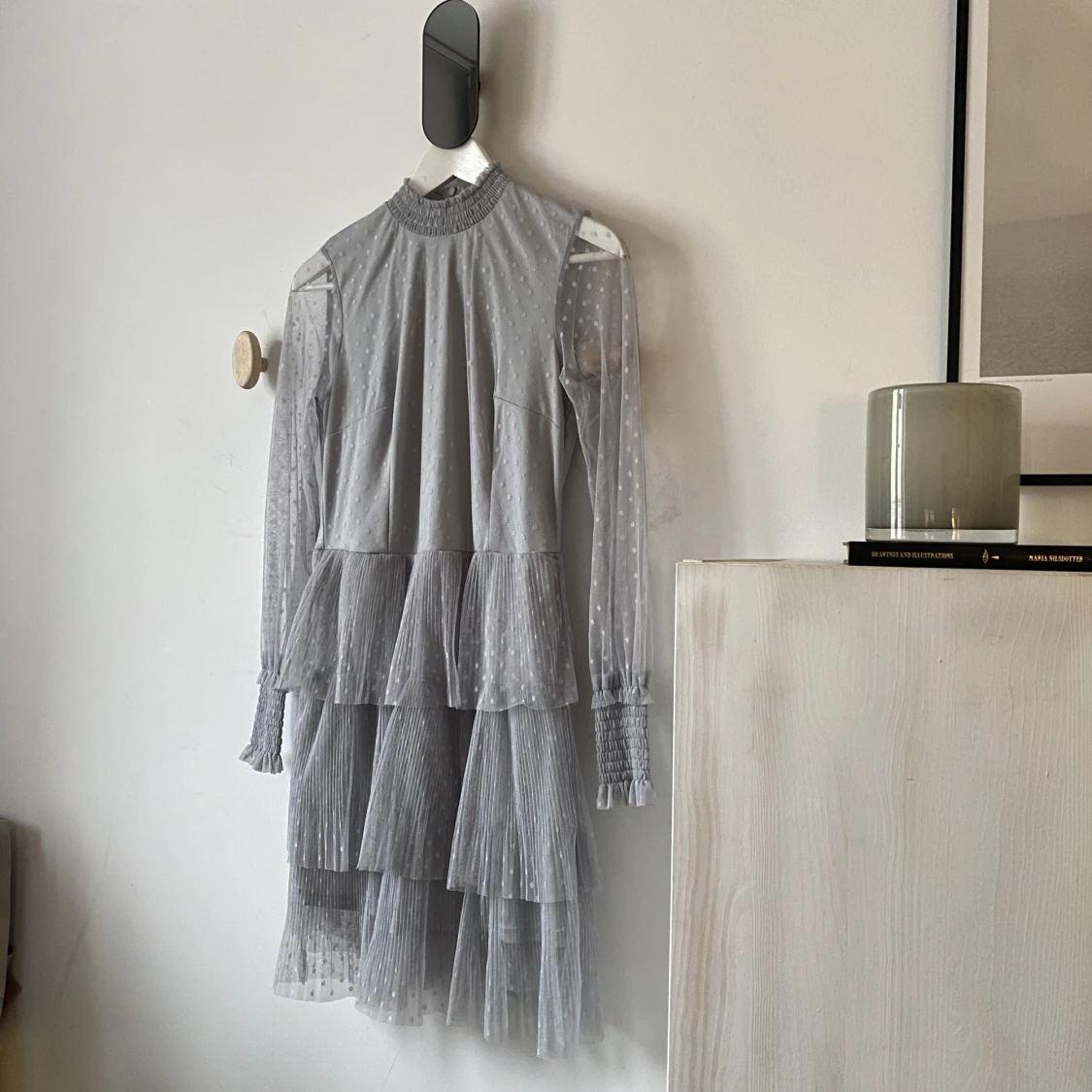 Klänning med volanger - 90